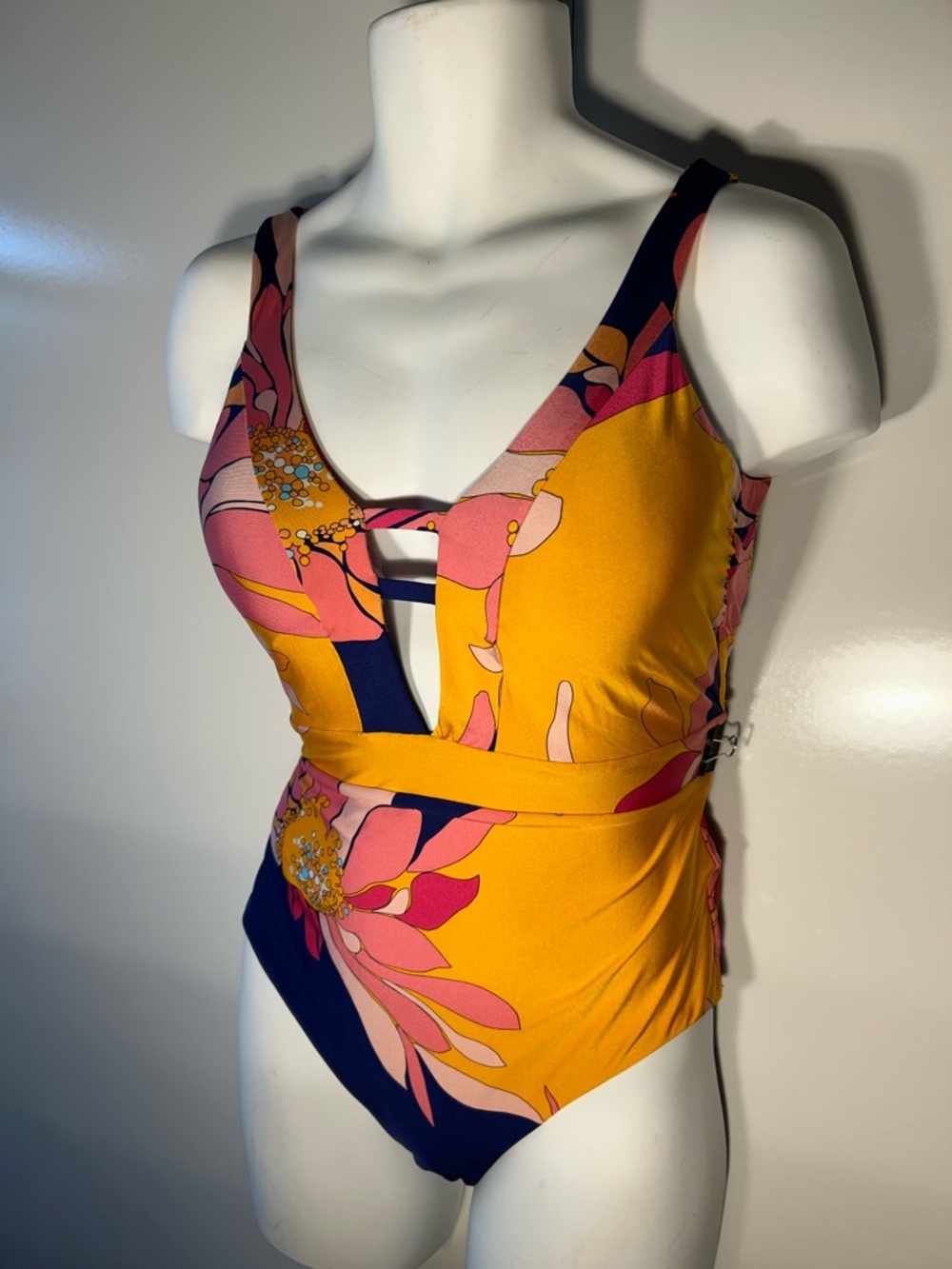Trina Turk Sz 14 Tropical Floral One-Piece Swimsuit Resort Poolside Beach